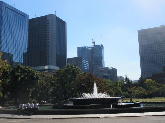 懐かし、日比谷公園、変わってしまいましたが、そこかしこに昔の名残、におい、いい雰囲気がどこにも、東京の公園を代表する公園です。昔は連れ立って犬のお散歩をしました、あいさつを交わすことだって当たり前でしたよ。