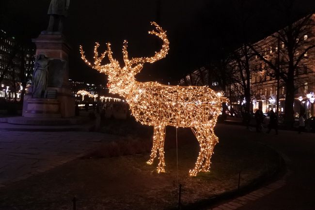 12月にフィンランドへ一週間ひとり旅をしました。<br />週の前半を北部最大の都市ロヴァニエミへ滞在。<br />サンタクロースエクスプレス(寝台列車)へ乗り、ロヴァニエミからヘルシンキへ約12時間かけて移動。<br />ヘルシンキ滞在1日目です。