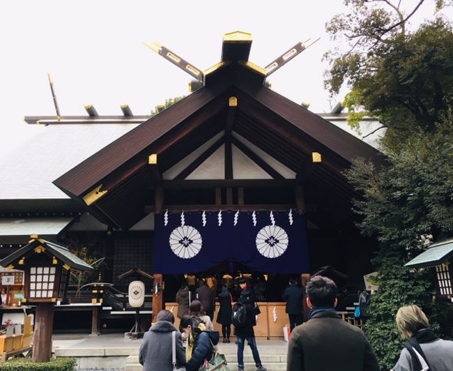 暖冬と言われる今年の冬ですが、年末頃から本格的な寒さを迎えました。正月は例年のように台湾で過ごしていましたので、なおさらこのところの寒さは堪えます。<br />そんな折、きちんと初詣をしていないことに気づき、最高気温5℃と冷え込んだ寒さ押して出かけてきました。