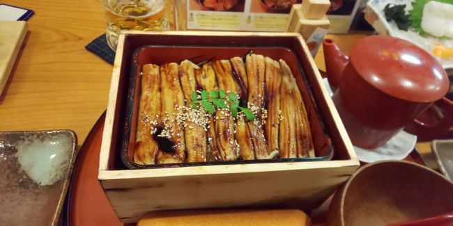 冬の仙台旅行に行きました。仙台は2年前にも行ったことがあり、今回はグルメ中心の旅行になりました。初日は仙台名物の牛タン・穴子をいただきました。どちらも最高に美味でした。