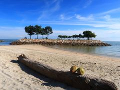 1歳3か月の娘と年越しペナン4★空の青さが印象的だった朝のビーチ散歩　～Mercure Penang Beach～