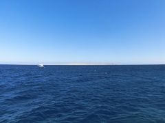 紅海　”天気晴朗なれど波高し”