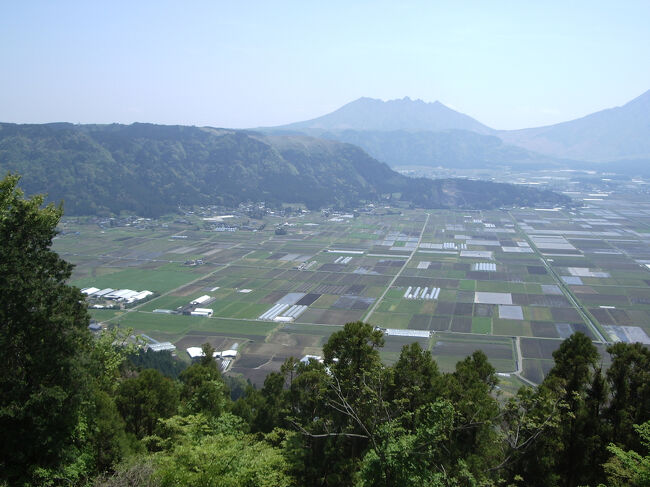 旅行しました。<br /><br />＜宿泊代＞<br />サンルート博多：2名素泊まり　（宿泊代：失念、予約手段：じゃらん）<br />こうの湯：2名夕朝食付き　1泊52,800円（予約手段：失念）<br />東横イン熊本新市街：2名朝食付き　1泊0円（無料宿泊券）（予約手段：失念）<br />ホテルクオーレ長崎駅前：2名素泊まり　1泊約9,000円（正確な金額：失念、予約手段：じゃらん）