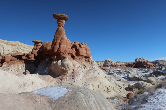 2019年の旅行初めはアメリカへ。<br />実は当初より予定していたわけではなく、うっかり使いそびれていた航空券を慌ててアレンジ。<br />有効期限1週間前にギリギリで使い切ることが出来ました。<br />・・・さて、アメリカ行って何しよう・・・<br />ということで、年明けらしくカウントダウンでもしてみようかと。<br />カウントダウンするならラスベガス、じゃぁついでに以前から行きたかったグランドサークルも・・・<br />・・・ってな感じで、ほとんど勢いで慣行。<br />終始、行き当たりばったりだった割にはうまく回れたと思います。<br /><br />この旅行記はラスベガスのカウントダウンを終えて、カナーブでの滞在記録です。東京から怒涛の移動も一旦、ここでひと段落。本格的なグランドサークル巡りがいよいよスタートします。<br /><br /><br />※飛行機や宿の情報はこちらから<br />【2019海外】グランドサークル周遊5日間 #01 ～ラスベガスでカウントダウン～<br />https://4travel.jp/travelogue/11446368