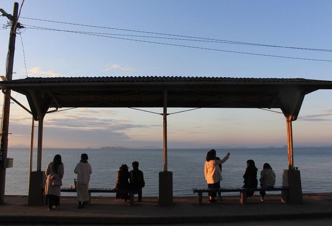 広島・愛媛ひとり旅2日目～エモすぎた海が見える駅～