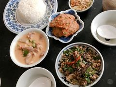お一人様で食べ歩き「バンコクの美味しいタイ料理」タイラオイェーとSUDA