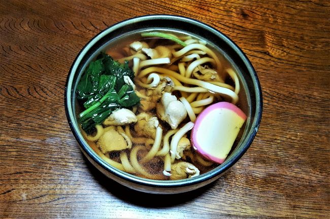 水郡線常陸大子駅前の玉屋旅館さんのしゃもうどんです。<br />旅行読売(2017年7月号)で見た「気になる駅で途中下車 大人でも青春18きっぷ」を実践してみました。<br />鈍行列車でしか見ることができない車窓の風景が絶景でした(☆o☆)