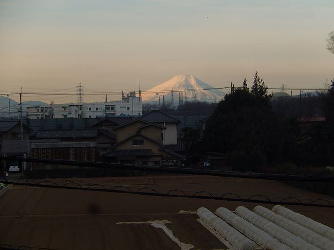 1月28日、午前7時44分頃にふじみ野市より素晴らしい富士山が見られました。　今までにないようなくっきりとした富士山が見られました。<br /><br /><br /><br />＊素晴らしかった富士山