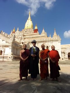 飛行機を乗り継いで仏教の聖地へ巡るミャンマーの旅　その４　世界三大仏教遺跡の一つ、バガン探訪前編（ニャウンウーマーケット、シュエジーゴン・パゴダ、ティーローミィンロー寺院、アーナンダ寺院、サンセットガーデンレストラン）