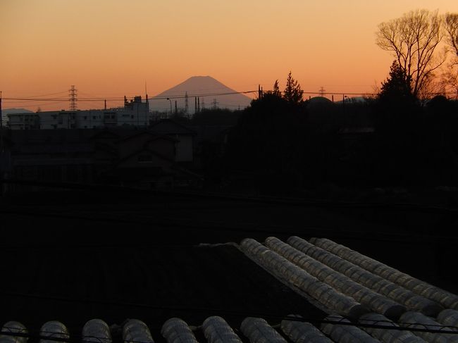 2月2日、午後５時過ぎにふじみ野市より素晴らしい影富士が見られました。<br /><br /><br /><br /><br />＊素晴らしかった影富士