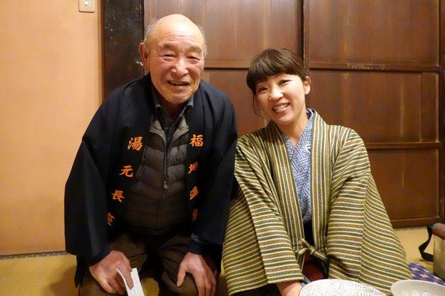 旅程1泊目<br />この日は奥飛騨福地温泉の湯元長座に泊まる<br /><br />いくら宿泊タダ券をもらったからって<br />宿の質がお粗末なら2年続けて行こうとは思わない<br />この宿は不思議と<br />また行きたくなる魅力がいっぱいだ<br />ハイグレードとは違う素朴な高級感と<br />心底温まれる上質な湯<br />何より朝夕とも料理が美味しいこと<br /><br />そして忘れてはならないのが<br />夕食時に欠かさず挨拶にみえる会長さんだ(笑)<br />御年おいくつなのか<br />今年も尋ねるのを忘れてしまったが<br />ハツラツとしたお姿を拝見できてうれしかった<br />またいつか会長の笑顔に会いたくなったら<br />再訪の計画でも立てよう<br />どうかいつまでもお元気で♪<br /><br />湯元長座<br />http://www.cyouza.com/