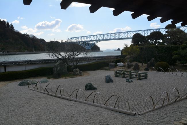 上蒲刈島の大平山ヒルクライムを行いました。<br />下ってから松濤園、蘭島閣美術館、白雪楼などを見学してから呉にバイクを返却しに戻りました。<br /><br />上蒲刈島の大平山ヒルクライム<br />https://youtu.be/dBf4BhMug2M<br /><br />松濤園・白雪楼<br />https://youtu.be/zvH3ie5nDTI