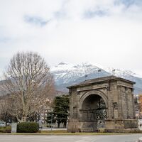 チンクエテッレとアオスタ～北イタリアの海と山の絶景巡り 【８】古代ローマ都市アオスタのローマ遺跡巡り（2018/3/9）