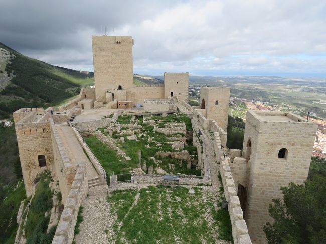 ハエン_Jaén　スペイン屈指のオリーブ産地！サンタ・カタリーナ城下に広がる、ルネサンス文化が残る美しい町