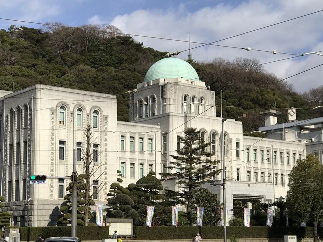 人生初の四国に上陸。松山市を中心に県内の今治、砥部。更に足を伸ばして高知、広島へも行ってきました。５泊６日の旅。最終日１２月３０日松山市編