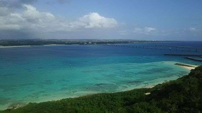 寒い東海地方を出て、暖かい所に<br />やはり、暖かいのは心にも、体にもいいですね。<br />結構弾丸でしたが楽しめました。<br /><br />1日目 まあまあ曇り<br />11:35 セントレア発 宮古島行 ANA便にて<br />レンタカーを借りて、来間島をぐるっと<br />ホテルへチェックインし、その後、市街へ移動<br />夕食とライブを楽しみ、ホテルへ<br /><br />2日目 そこそこの天気<br />池間島目指し移動<br />雪塩製塩所でソフトを食べた後、池間大橋、池間島をぐるっと回って<br />西平安名岬へ。<br />その後、宮古島海中公園、砂山ビーチ、宮古神社<br />島の駅みやこにて遅すぎる昼食、そこから一気に東平安名岬へ<br />ホテル着、夕食は少ししてから市街へ<br /><br />3日目 曇りのち雨<br />伊良部島へ<br />その途中、島の駅みやこでスターフルーツとサトウキビを<br />池間大橋を進むにつれ雨足がひどくなる<br />下地島の空港を楽しみに訪れたが、ザーザー降り<br />ぐるっと伊良部島をまわり宮古島空港へ<br />18:00ごろセントレア到着