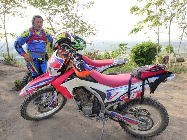 パタヤ近くの山で人生初のオフロードバイクを体験して来ました。めちゃくちゃ楽しかったのですが、めちゃくちゃ疲れました。