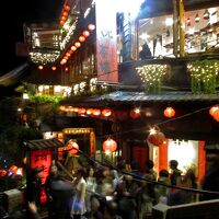 2016 台湾４日間の旅　２．魔法にかかった赤いランタンの街…