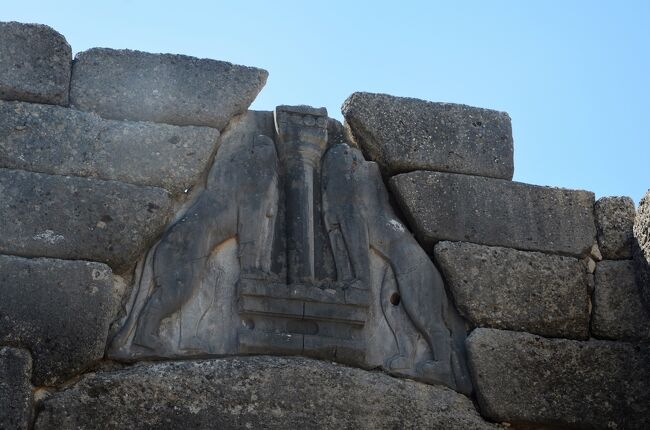 アテネからのKEY TOUR社の近郊ツアー「Epidaurus &amp; Mycenae One Day Tour from Athens」に参加してコリントス運河、ミケーネ遺跡、港町ナフプリオン、エピダウロス遺跡を周るツアーの最大となる見所となるミケーネ遺跡を訪れました。<br /><br /><br /><br />