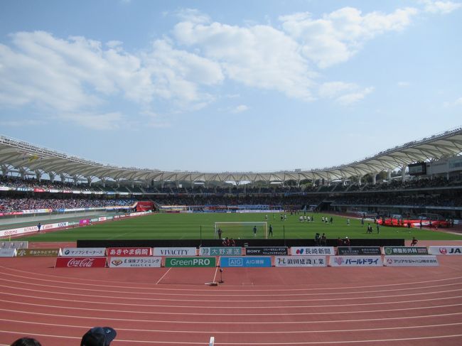 ゼイワンにV・ファーレン長崎がやってきました。<br />今まで天皇杯などでは長崎にサッカーを見に行ったことはありましたが、J1リーグとして観戦に行くのは初めてでした。<br />試合は日曜日と言うことで前日の土曜日に長崎入りし、土曜日はレンタカーを借りてドライブ観光、日曜日は試合観戦となりました。<br /><br />続いては二日目、試合観戦です。