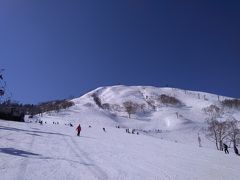 久しぶりに苗場＆かぐらみつまたへ～2月末なのに完全に春SKI～