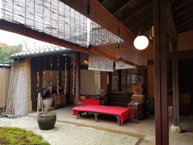 お友だちと久しぶりに会うことになりました。<br />場所は以前行ったパスタ屋さんと同じですが、お店の名前が「虎渓山パスタ」となりました。<br />虎渓山は多治見の有名な古い寺で、国宝が3つもある名所です。<br />そのお寺の傍にあるので「虎渓山パスタ」、この名前私たちにはベタ過ぎます。