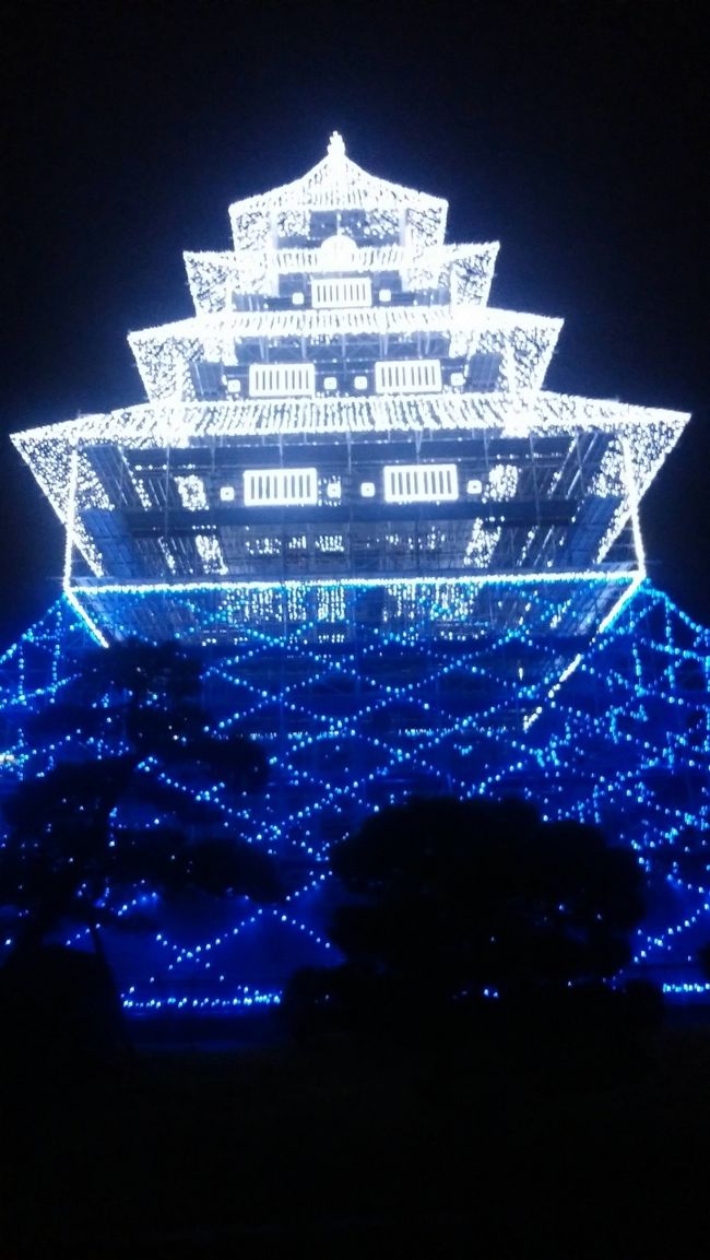 JRのフルムーンパスを利用して、九州をぐるりと駆け足で回ってきました。<br /><br /> 博多で所用を済ませた後、生まれて初めて大分(2泊)→宮崎(1泊)→鹿児島(2泊)の3県を訪れました。<br /><br /> 今回の旅行記は、大分駅、大分銀行、府内城の様子を紹介したいと思います。