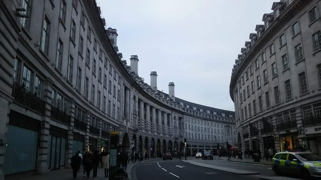 ロンドン滞在も5日目。実質的な最終日です。<br />テート・モダンを見学してから、買い物に行くことにしました。