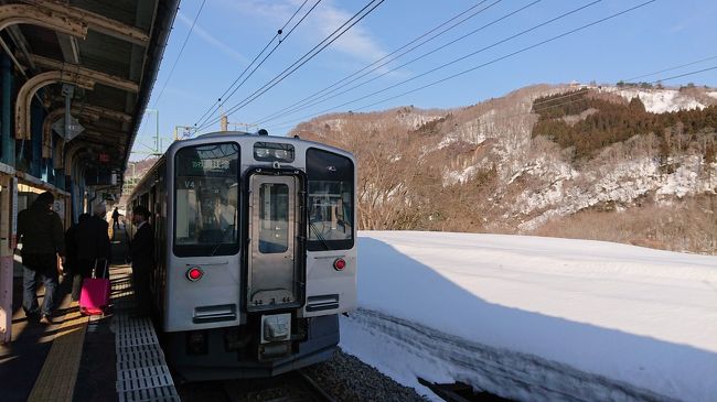 週末に長野経由で「妙高高原、上越高田」までの旅を旅行期にまとめました。<br /><br />池袋から長野までは格安高速バス、長野から鈍行電車で妙高高原、高田に観光しました。