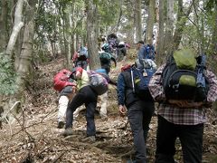 板屋の頭（飯能アルプス）と子の権現を歩く