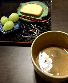 古の夢物語、奈良元林院に咲く一輪の「お茶屋の世界」を『つるや』で、ちょっとだけ、味あわせて頂く...（元林院／奈良市／奈良県）