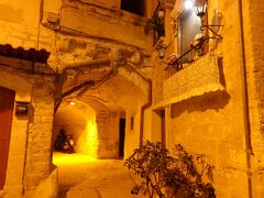 バーリは南イタリアの中心都市  旧市街チッタ・ヴェッキアの街歩き in Bari 