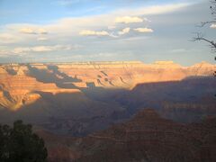 再びのビジネスクラスで、すべてが想像を超える絶景、アメリカの広大さに驚くばかり②グランドキャニオンに沈む夕日