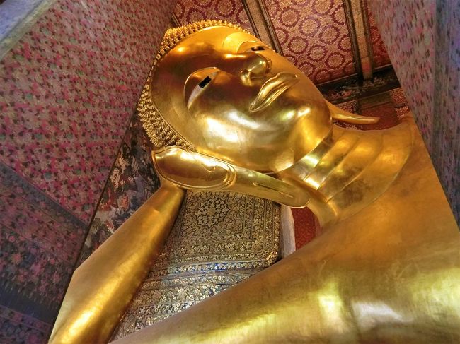 寒い時は温かい国に行こう！初めてのタイ旅行　バンコク編　3　金色の涅槃仏寺院　ワット・ポー