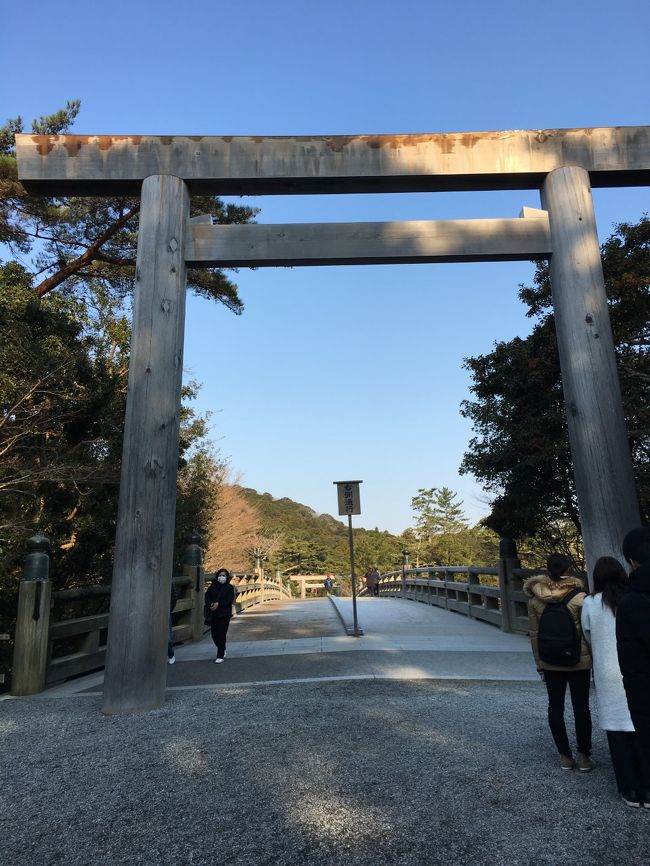 今年もしまかぜに乗ってお伊勢参りに行ってきました。<br />本当は去年の12月に朔日餅を買いに伊勢に行くはずだったんですが足を骨折してしまい断念しました。<br />朔日餅はあきらめました。<br />無事に歩けるようになり、お参りできただけで満足です。<br /><br />宿泊:神宮会館