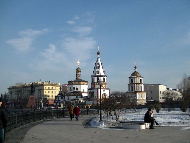 日本では見られない絶景が見たくて、2019年の2月にロシアのバイカル湖へ行ってきました。4泊6日(機内泊1)の旅です。<br /><br />1日目 2/19 成田→ウラジオストク→イルクーツク <br />2日目 2/20 イルクーツク→バイカル湖<br />3日目 2/21 バイカル湖<br />4日目 2/22 バイカル湖→イルクーツク<br />5日目 2/23 イルクーツク<br />6日目 2/24 イルクーツク→北京→羽田<br /><br />この#5【市内散策・帰国編】は、5日目と6日目の様子です。