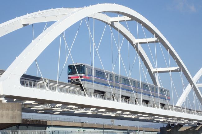 大阪モノレール線の全１４駅を自転車で各駅停車し大阪空港まで行ってみた