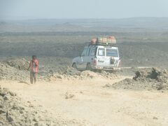 エチオピア旅行 （３日目）　アフデラ湖⇒エルタ・アレ火山ベースキャンプ