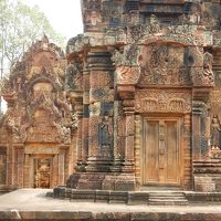 カンボジア遺跡巡りの旅、灼熱の郊外遺跡（１、２日目）