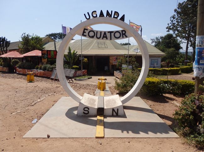 ２ヶ国目はウガンダ。<br />ウガンダでは、けっこうフリーな時間が取れた。<br />でも、手頃なとこにサファリがなくて・・・。<br />ケニアではサファリに行けんかったから、他の国で何とかと思ってたのに、、、残念やった。。。（T＿T）<br /><br />【２０１９年２月時のレート】<br />１＄ ≒ ３６５０ＵＧＸ ≒ １１０．３円