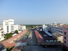 なんちゃってバックパッカーひとり旅プラテートタイ ナコーンサワン編①