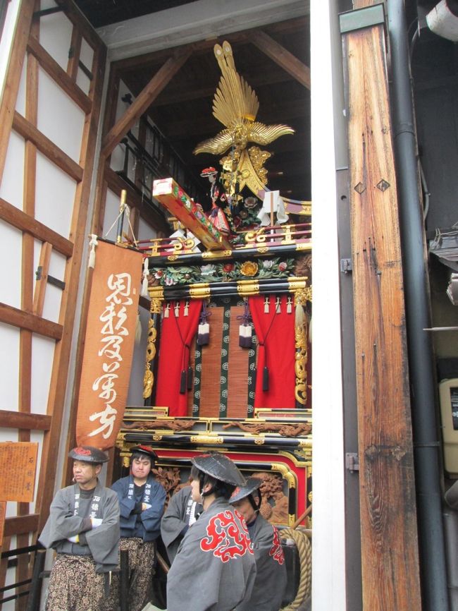 日本三名泉のひとつ下呂温泉での宿泊と小雨で各催しが中止となってしまった「春の高山祭」初日の観光に行ってきました。