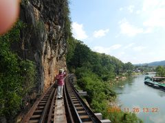 amazing　THAILAND！　（１６）旧日本軍が敷設した泰緬鉄道の木造アルヒル桟道橋を歩いてみた・・・