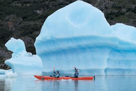 3月21日　カヤックで氷河をめぐる