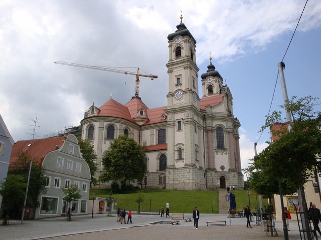 南ドイツはアルゴイのオットーボイレン大修道院で行われたバイエルン放送響『七つの封印の書』を聴く