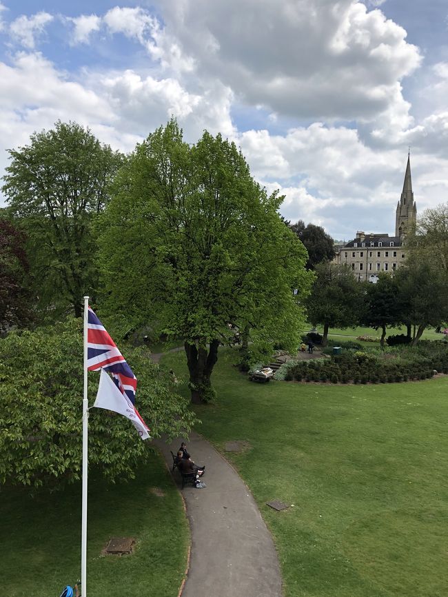 イギリス旅行その6　丘の向こうに突如現れる温泉町バース