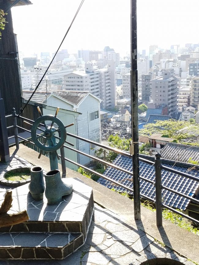 あ、ひとり旅したいな~。<br />そう思い真っ先に浮かんだのは長崎!<br />長崎といえば、九州北西岸に位置し、異国情緒漂う変化に富んだ地形が特徴的!<br />今回は、坂本龍馬にゆかりの地を始めとし、魅力たっぷりの観光スポットを巡りました。<br /><br /><br /><br /><br /><br /><br /><br />