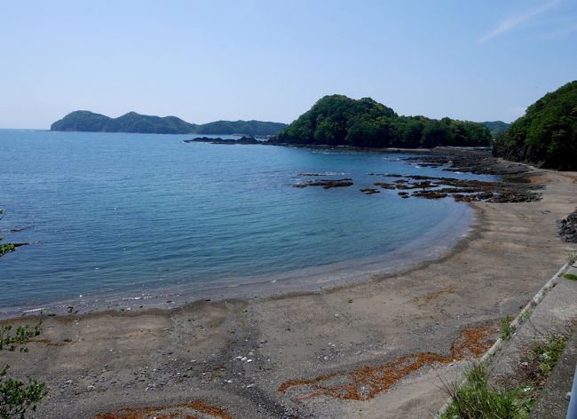 今年からカメラを固定してシャッターのみ押すようにできた.安全だ.海外にはなかなか持って行けないが,日本では大丈夫<br />今日は天気がいい.阿南から甲浦までのドライブを記録<br />なにしろ1137甲浦発の列車にのるのだ.<br />0910ロイヤルガーデンホテルを出発<br />県道27号線,24号線,35号線を通り,道の駅日和佐と道の駅宍喰温泉で一休み 日和佐ではアイスクリンを食べる 1122もうすぐ甲浦駅だ<br /><br /><br />11378甲浦発1148海部着1202海部発1237日和佐着1302発海部着1338海部発1353甲浦1404の2時間半の旅の予定だ