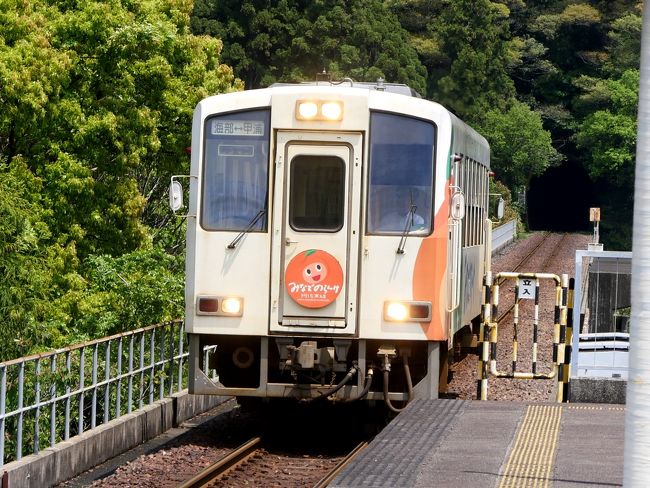 2014年2月に甲浦駅に来た時に絶対乗りたかった．https://4travel.jp/travelogue/10879839　今回は11378甲浦発1148海部着1202海部発1237日和佐着1302発海部着1338海部発1353甲浦1404の2時間半の旅の予定だ<br />ここでは前半日和佐駅までを紹介．やっぱローカル線のレールバスはいいねえ<br />両方ともかぶりつきの一番前に座れた