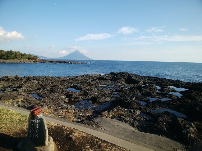 マイルを使って鹿児島へ。<br />初日は知覧から長崎鼻に立ち寄り指宿温泉へ。<br /><br />知覧武家屋敷<br />知覧特攻平和会館<br />釜蓋大明神<br />長崎鼻（灯台、龍宮神社）<br />指宿温泉（吟松）